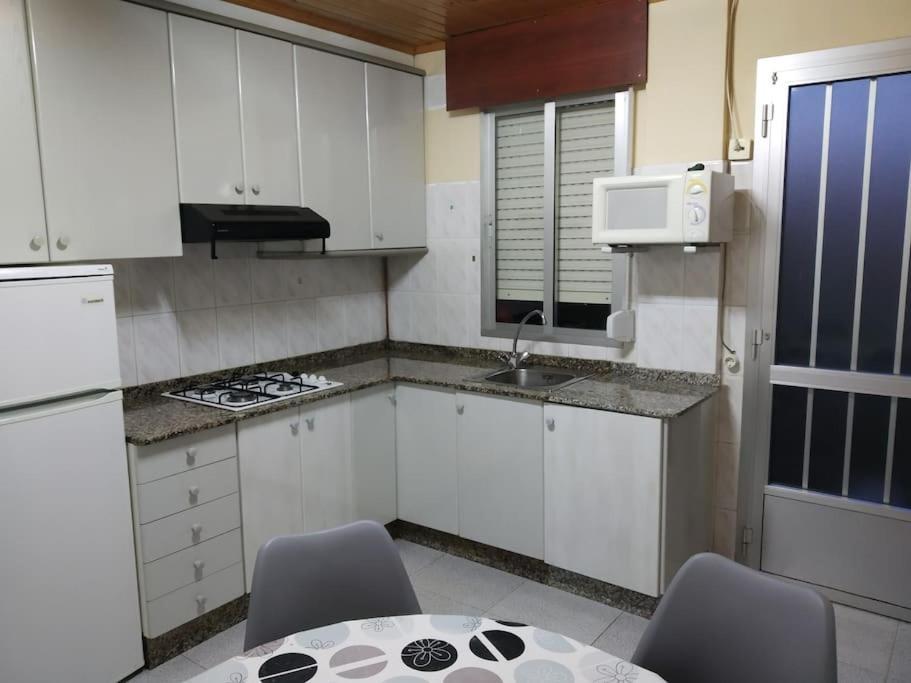 Apartamento Con Terraza Y Vistas Al Mar ブエウ エクステリア 写真
